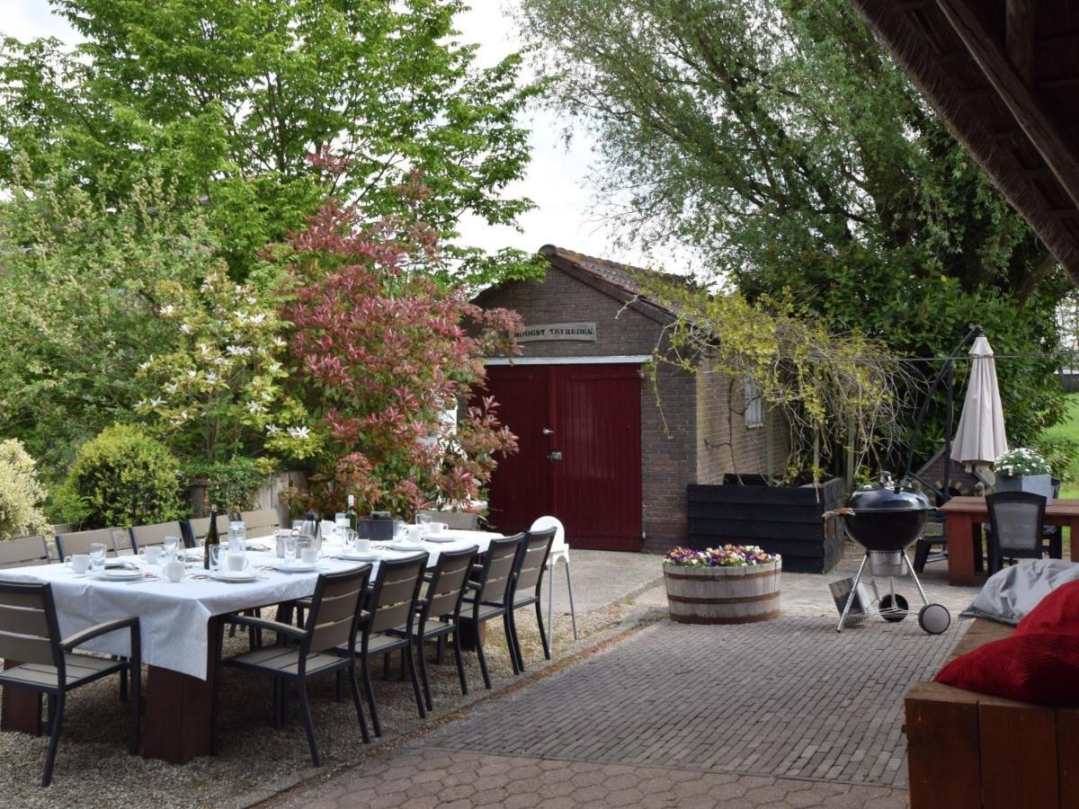 Quaint Farmhouse Near River In Oosterwijk 리에르담 외부 사진