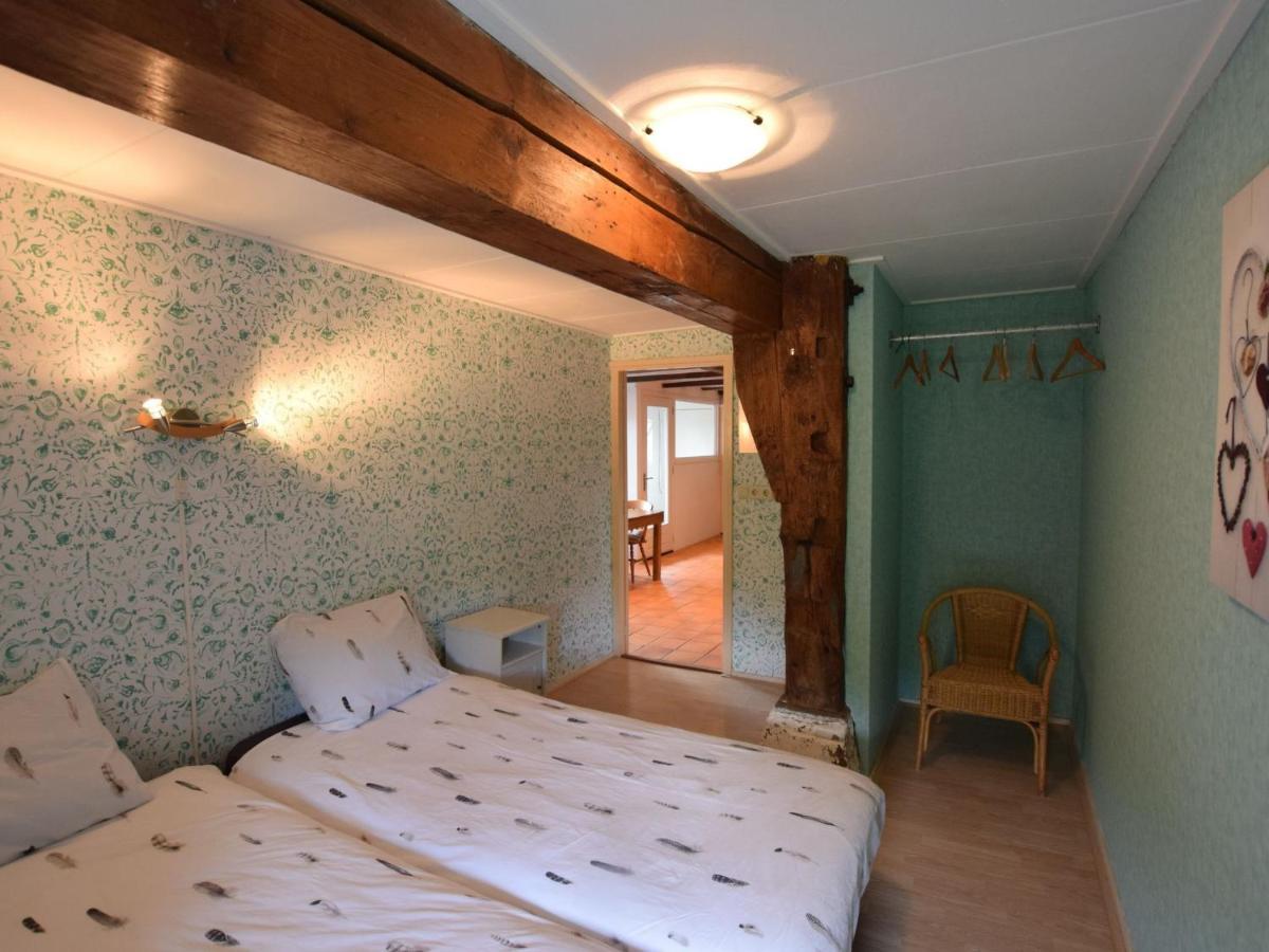 Quaint Farmhouse Near River In Oosterwijk 리에르담 외부 사진
