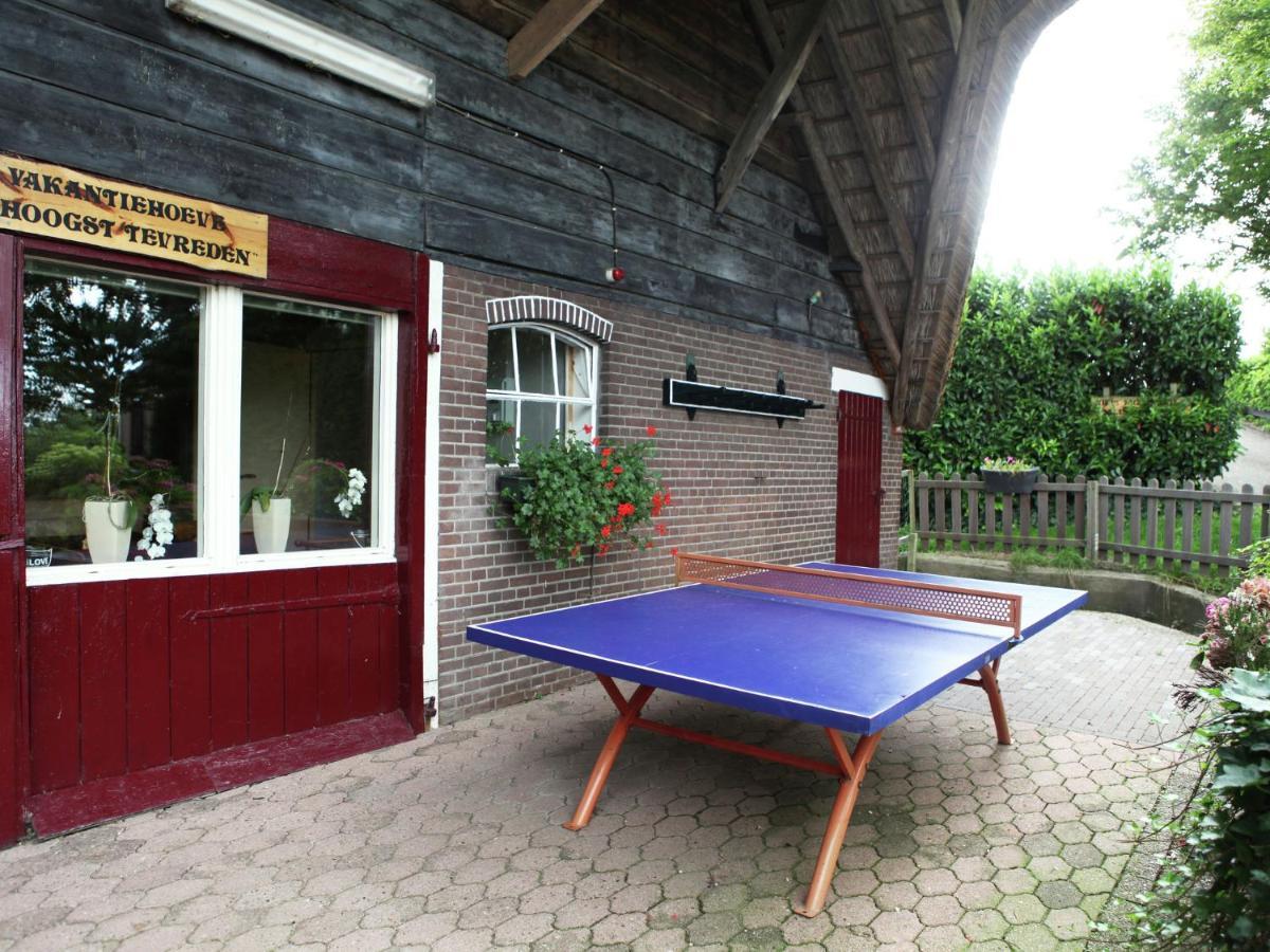 Quaint Farmhouse Near River In Oosterwijk 리에르담 외부 사진