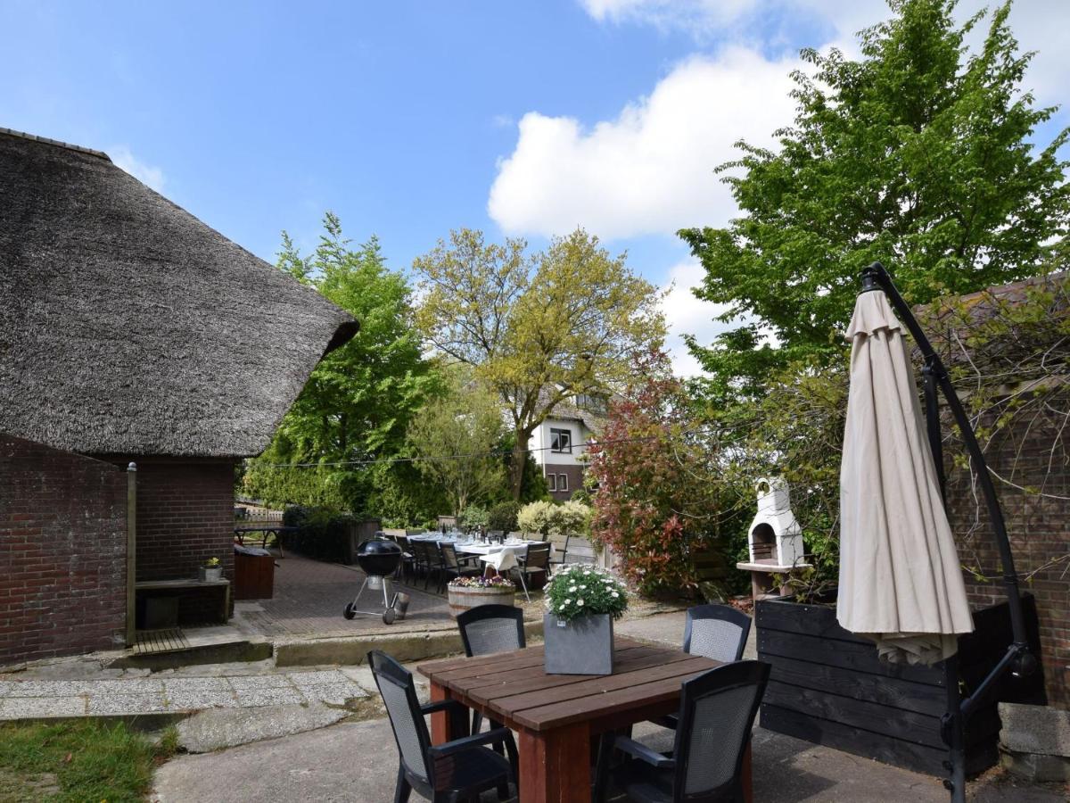 Quaint Farmhouse Near River In Oosterwijk 리에르담 외부 사진